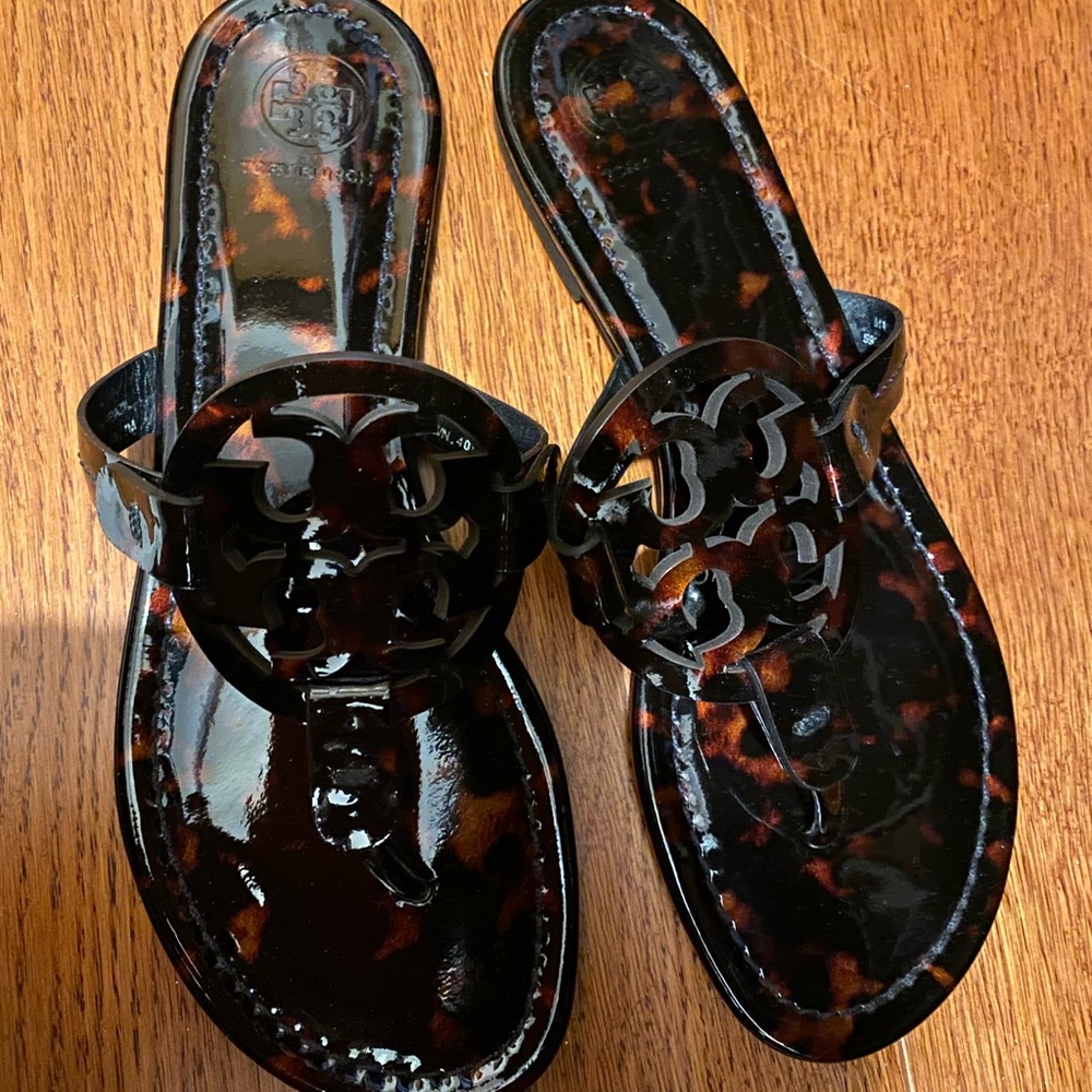 Tory Burch tortoise millers